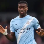 Gây sốc! Marc Guehi lập tức thành 'bức tường thép' trong ngày ra mắt Man City 1