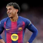 Flick tiết lộ sự thật bất ngờ: Lamine Yamal TỰ NGUYỆN xin rời sân, lý do không phải chấn thương 1