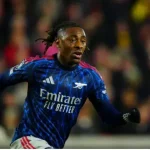 Jermain Defoe 'bóc mẽ' Eberechi Eze: 'Chơi không đủ tốt, bị thay ra là đúng!' 1