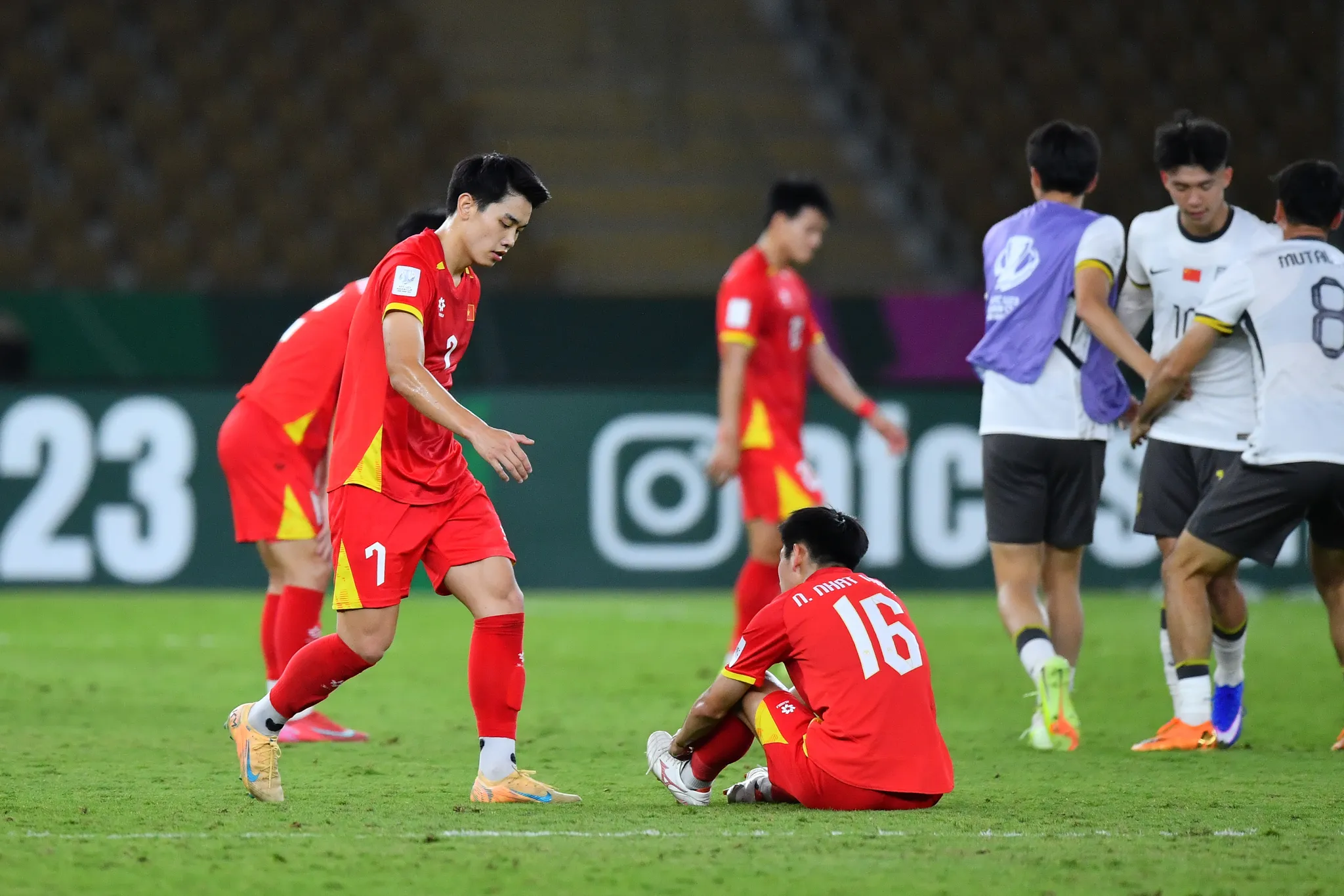 Sau cầu vồng của Quang Hải, bóng đá Việt Nam tìm thấy ngọn hải đăng mang tên Đình Bắc 3