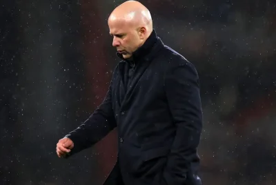 HLV Arne Slot thừa nhận sự thật đau lòng về Liverpool: 'Đây là mùa giải khó khăn nhất' 1